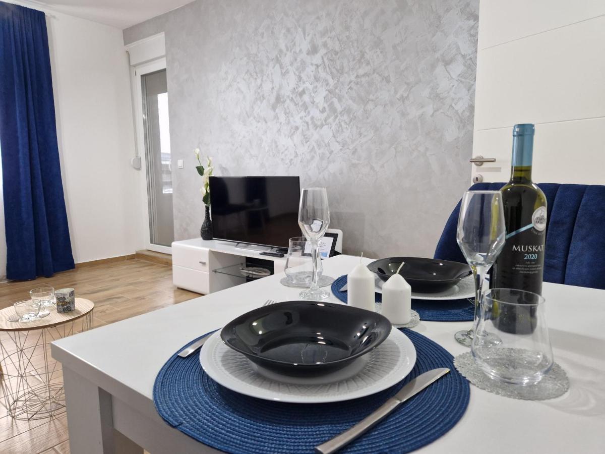 Apartman Astra Сремська Митровиця Екстер'єр фото