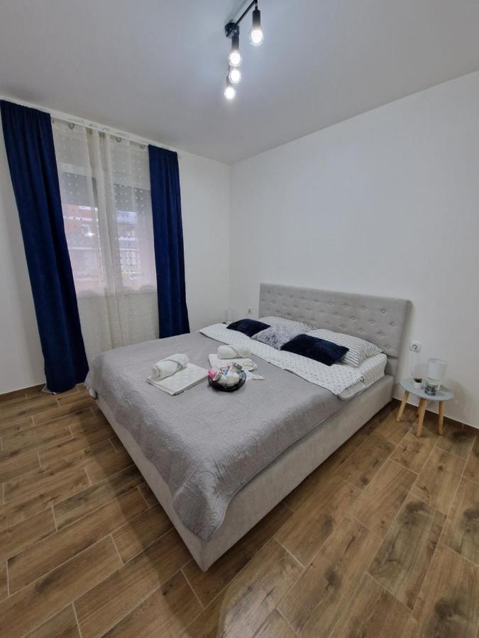 Apartman Astra Сремська Митровиця Екстер'єр фото
