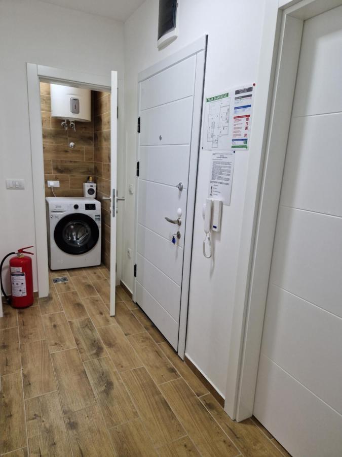Apartman Astra Сремська Митровиця Екстер'єр фото